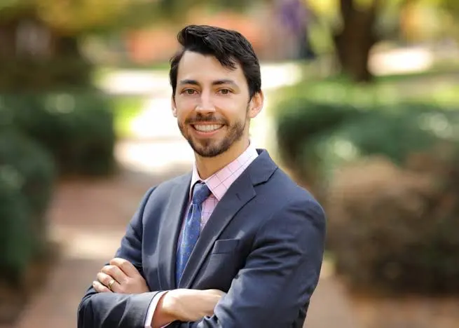 Aaron Zubia